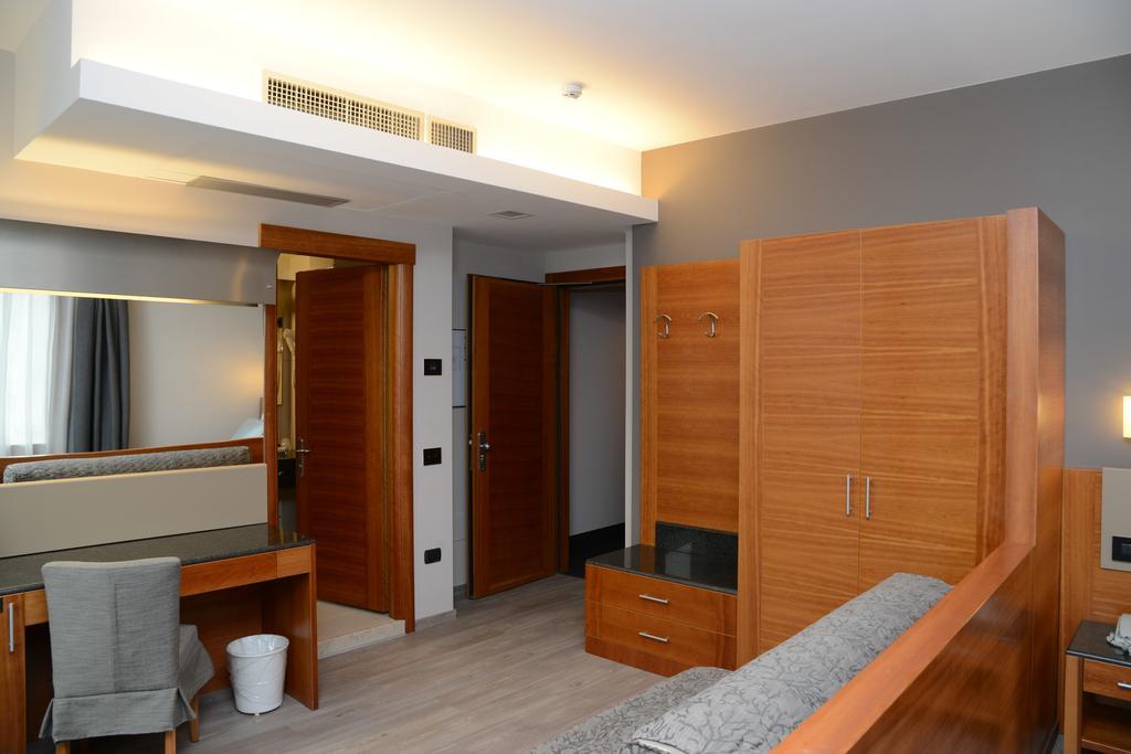 Albergo Roma, BW Signature Collection Castelfranco Veneto Exteriör bild