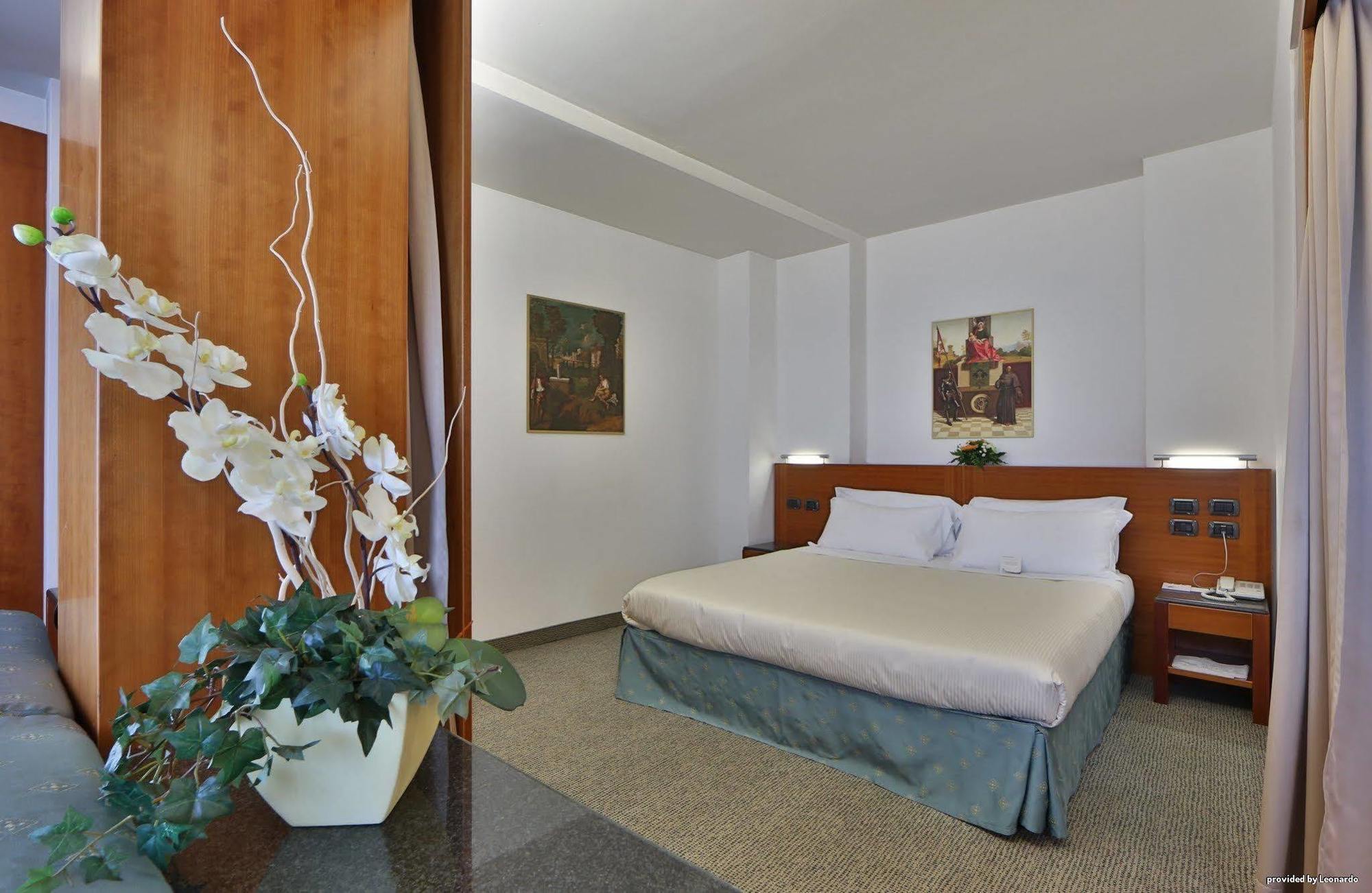 Albergo Roma, BW Signature Collection Castelfranco Veneto Exteriör bild